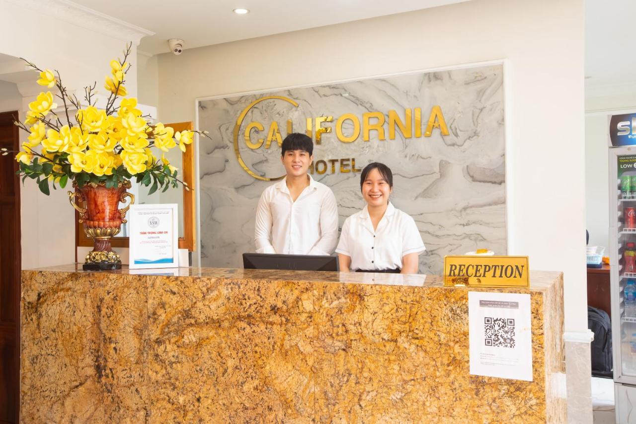 California Hotel Хошимин Екстериор снимка